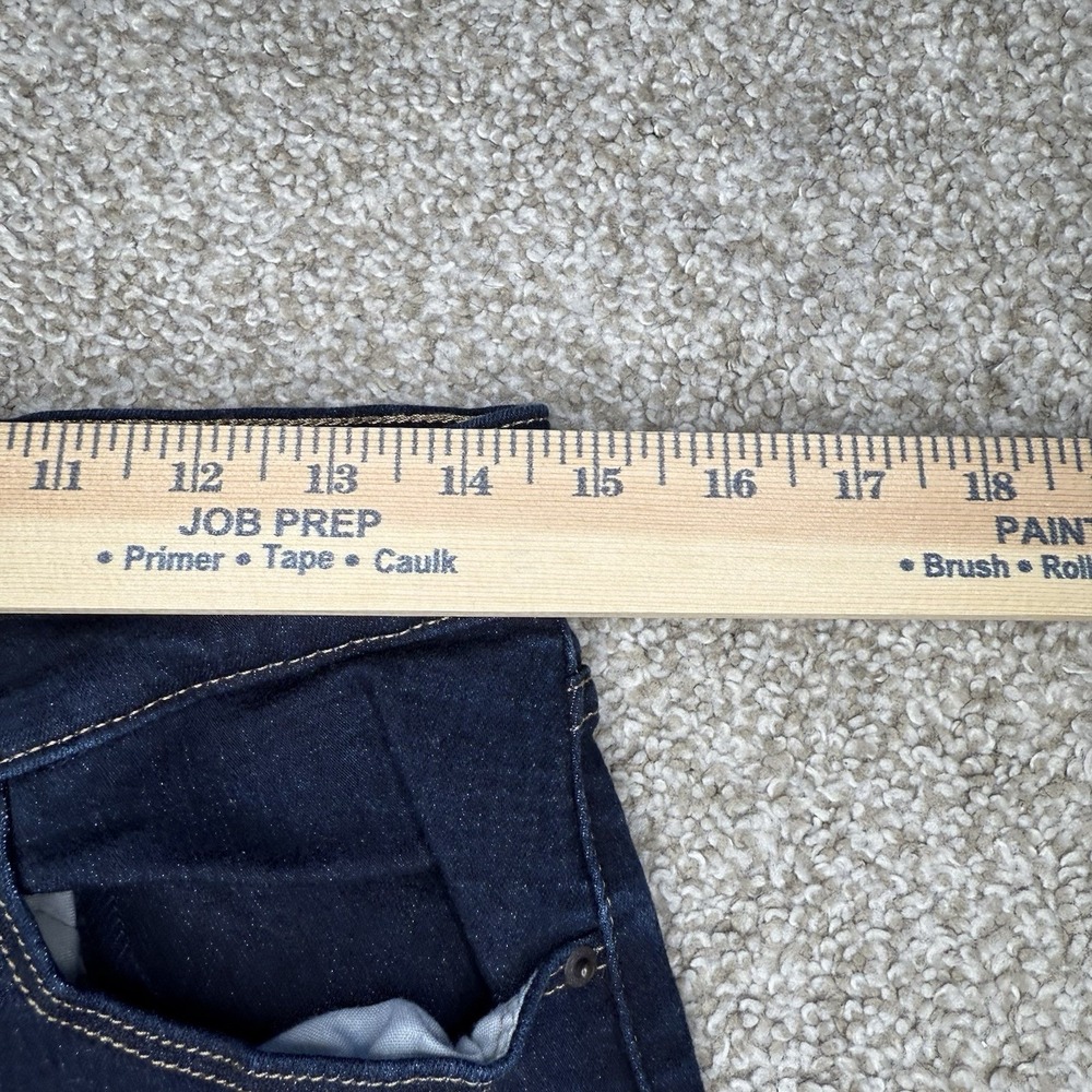 Levi's Bermuda Shorts Women's Size 29 Dark Wash Blue Denim Classic Pockets - Picture 8 of 11